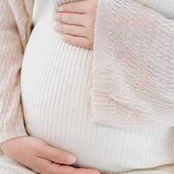 小米之所以能在争🔖🏪议中全身👩‍👩‍👦‍👦🍘而退，关键在于通📩过背屏🍶🌯